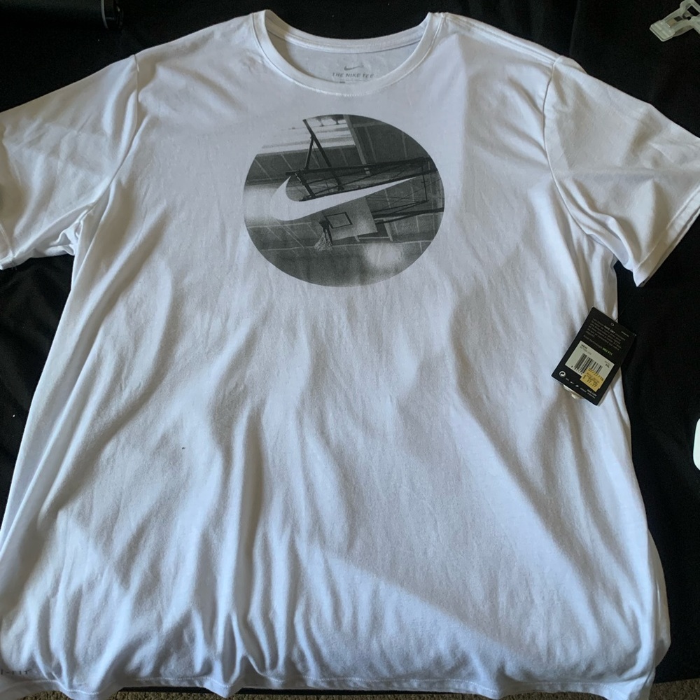 Nike dri fit never been worn
